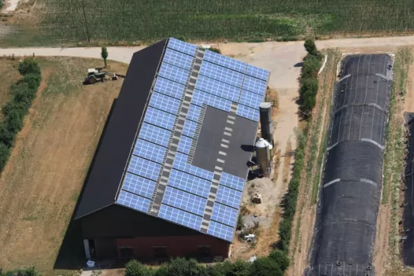 Bild 6 von Kamp-Lintfort (NRW) - 99,36 kWp